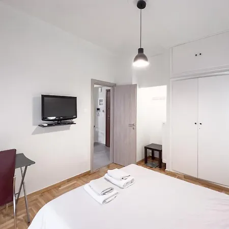 Cozy Cityscape In Appartement Athènes